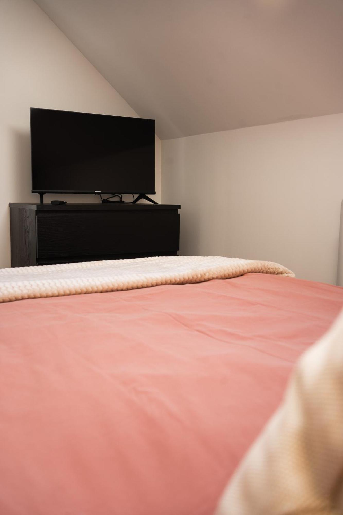 Appartements Plein Centre, A 5 Minutes Du Chateau Onzain Exterior foto